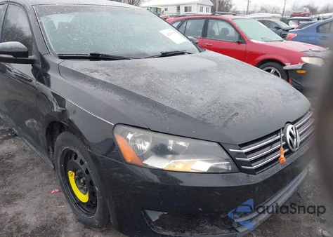 2012 Volkswagen Passat 2.5L S из США, поврежденный, VIN 1VWAP7A31CC005189